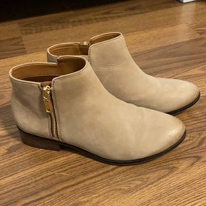 Ankle boots